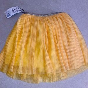 Never worn Zara yellow girl tutu metallic band size 8-9